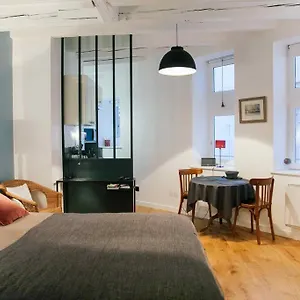 Saint-paul Vieux - Parking Included Appartement